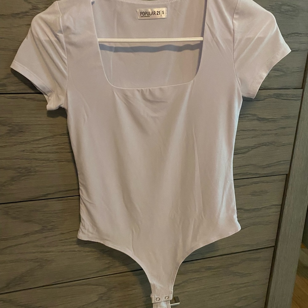 White Fitted Bodysuit with Tie Front and Square Neckline